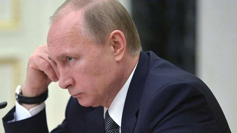 بوتين يعترف.. روسيا على وشك الإفلاس
