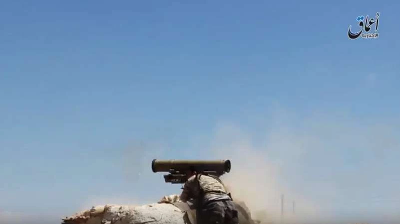 "داعش" يزعم بأنه دمر 3 دبابات تركية وأنقرة تتحضر لعمل عسكري شمال سوريا