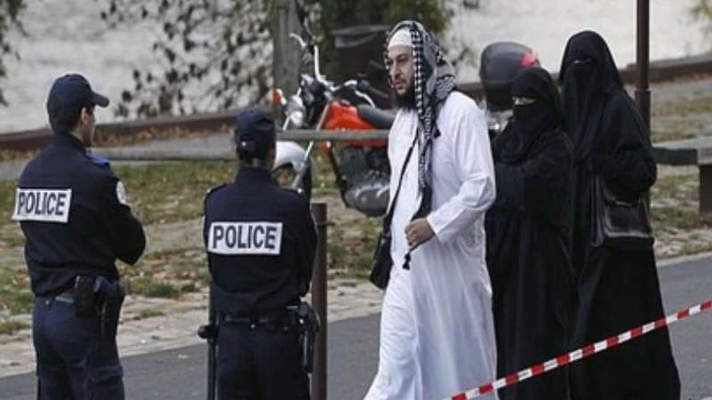 صحف: هجمات بروكسل ستعمق عدم الثقة بالمسلمين في أوروبا