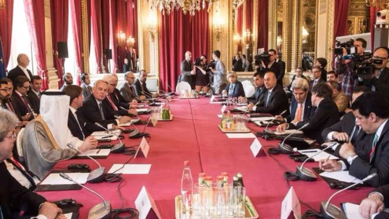 "بلا قرارات".. هكذا انتهى اجتماع "أصدقاء سوريا" في باريس