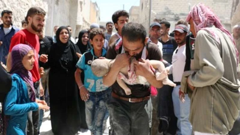 كارثة إنسانية.. مئات الغارات الجوية أحرقت حلب وأريافها