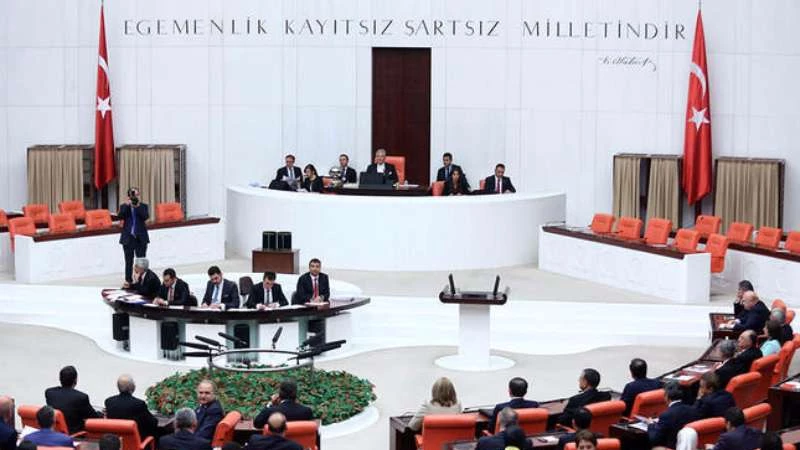 اللجنة البرلمانية الدستورية التركية توافق على مقترحات التعديل الدستوري