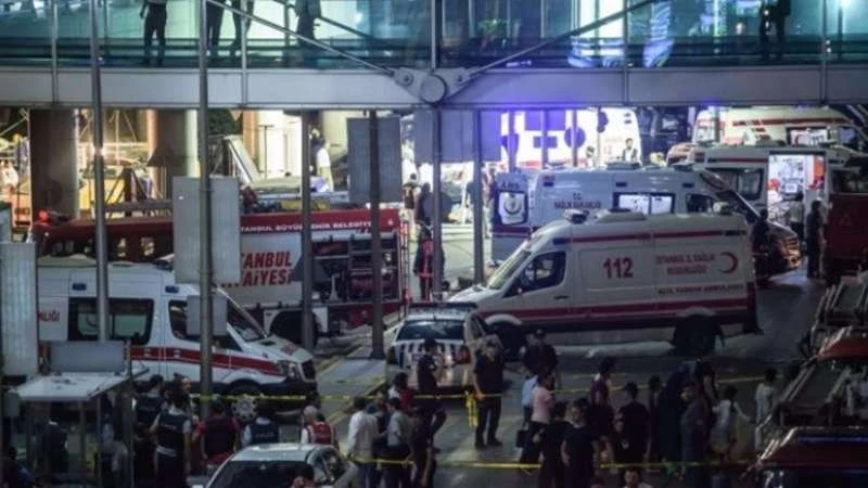 تونس تتسلم من تركيا مطلوباً قُتل والده في اعتداء مطار اسطنبول