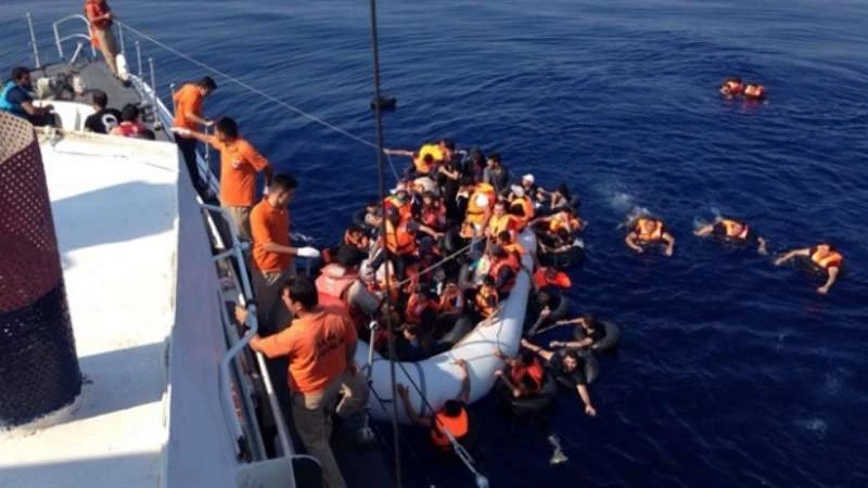 خفر السواحل الإيطالي يعلن إنقاذ أكثر من ألف لاجئ خلال ساعات