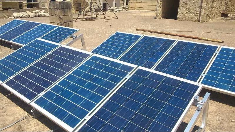  مشاريع لإنارة الطرقات في ريف إدلب بألواح الطاقة الشمسية