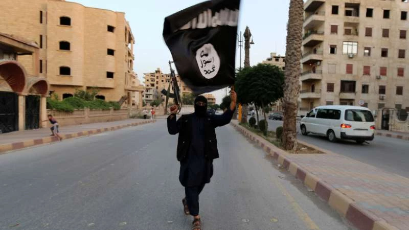 إخفاقات "داعش" في حرف الأنظار عن هزائمه