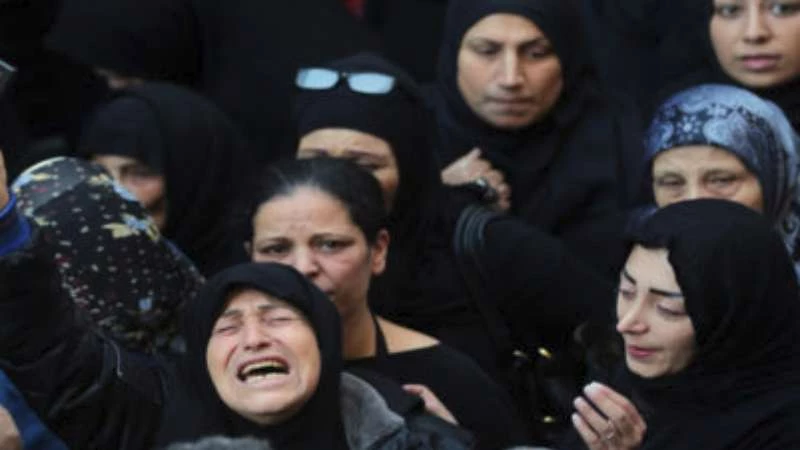والدة أحد مقاتلين "حزب الله".. ماعلاقتنا بسوريا ومعاركها؟