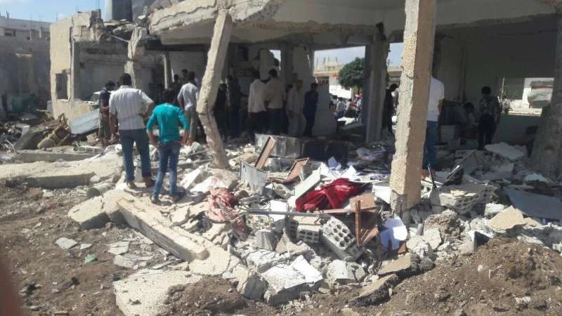 تفجير انتحاري لتنظيم "داعش" يودي بحياة 11 شخصاً بينهم وزير بريف درعا