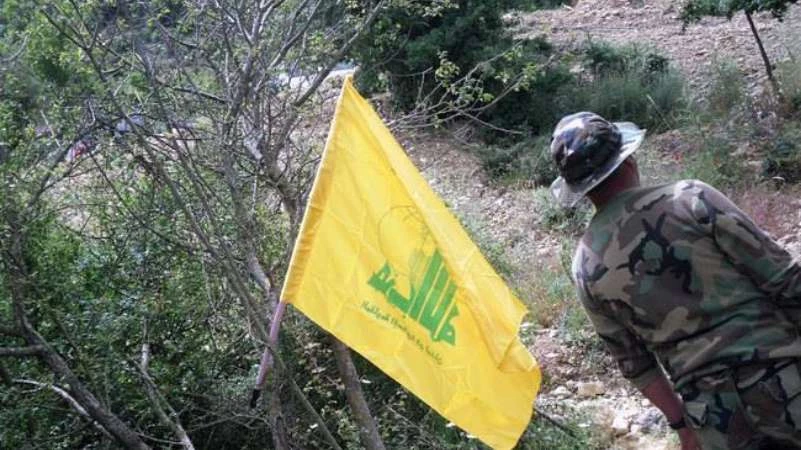 "حزب الله" يتهم ضباط النظام بالخيانة.. هذه تفاصيل المعارك بين الجانبين