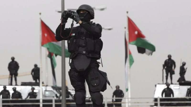 الأردن يعلن حدوده مع سوريا "مناطق عسكرية مغلقة"