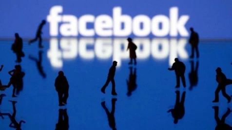الـ"فيس بوك" بين الانتخابات الأمريكية و"تشويه عالمنا"