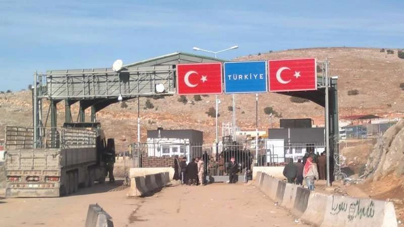 السلطات التركية تفتح معبر "باب الهوى" لحاملي إجازة العيد