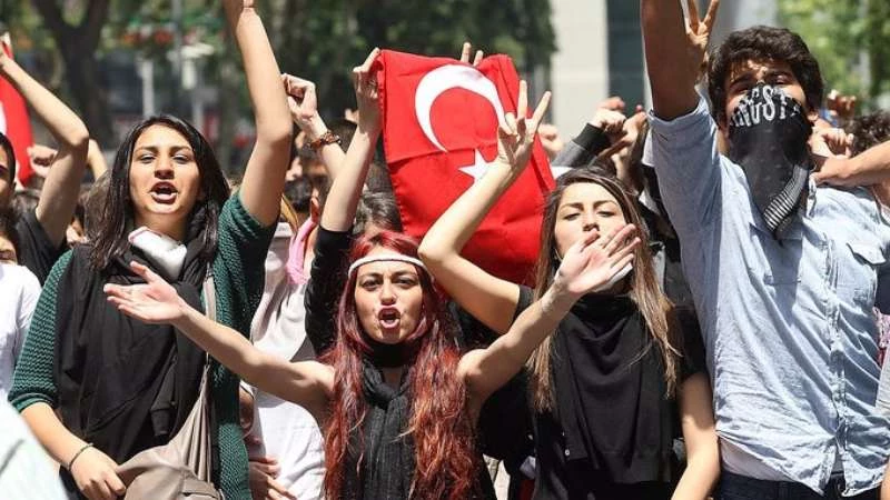 الثورة الديمقراطية وثمار الربيع التركي    