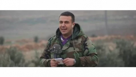 شاهد مراسل تلفزيون الأسد وهو ينقل تمثيلية تشبيحية جديدة 