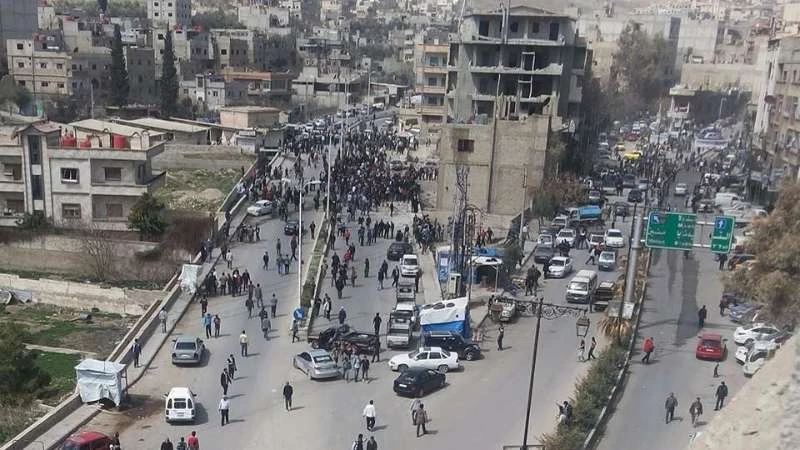 كيف أصبحت مدينة التل بعد 3 أسابيع من سيطرة قوات الأسد عليها؟