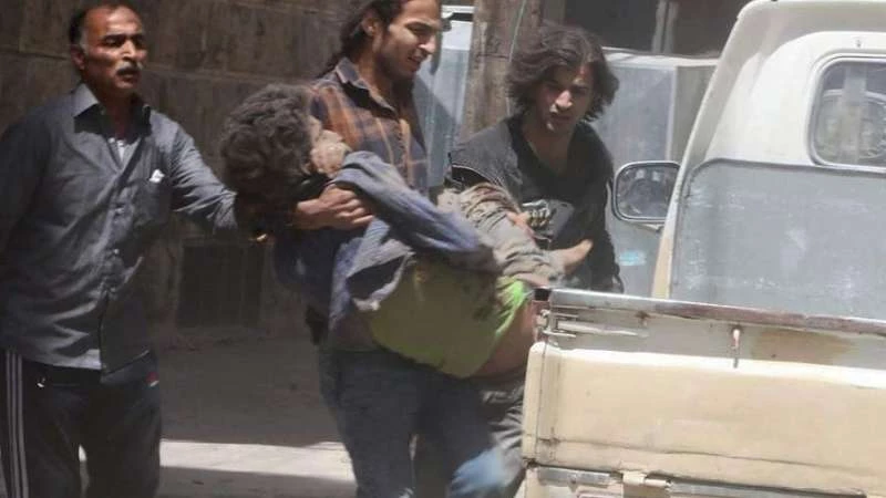 روسيا تواصل إحراق حلب وتقصف حافلة مدنيين على طريق الكاستيلو