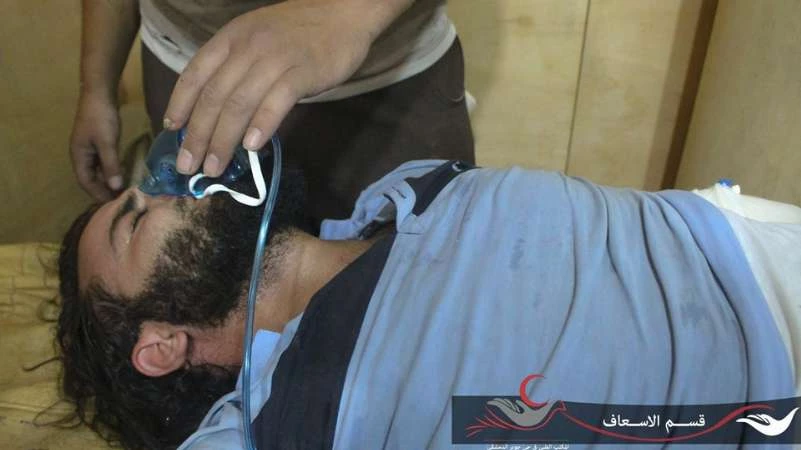 شهداء واصابات بحالات تسمم نتيجة قصف حي جوبر بغاز الكلور