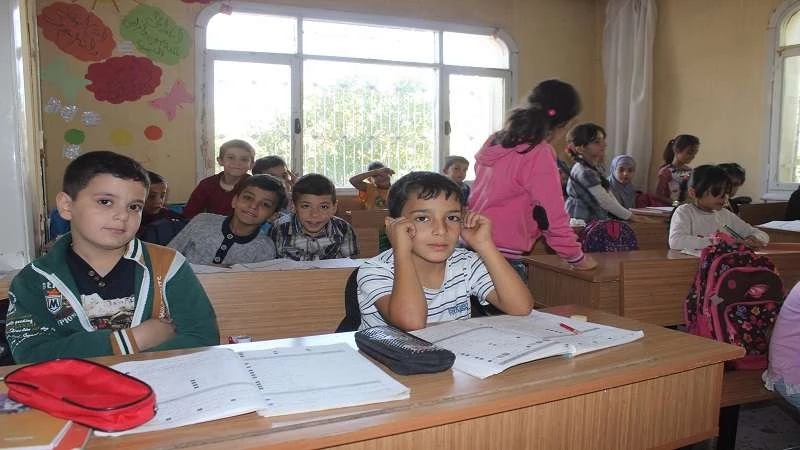 أطفال سوريا يندمجون في المجتمع التركي عبر اللغة