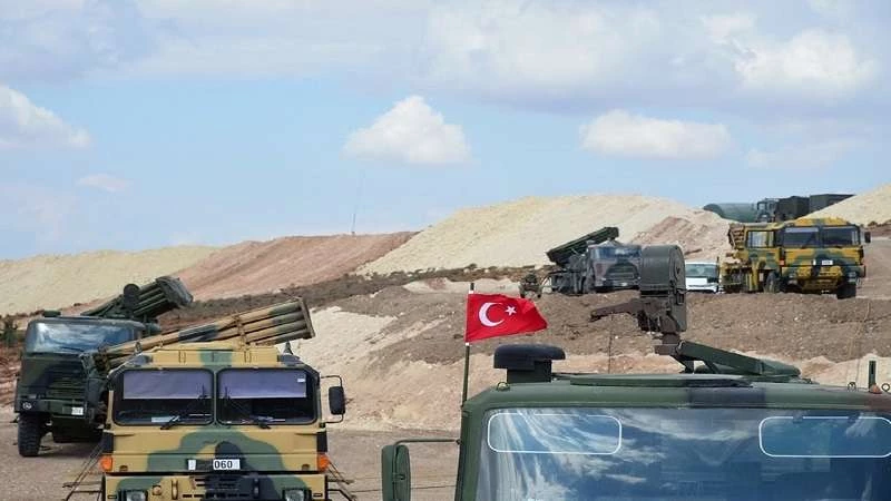 الجيش التركي يوسّع انتشاره غرب سوريا بمزيد من المدرعات والجنود