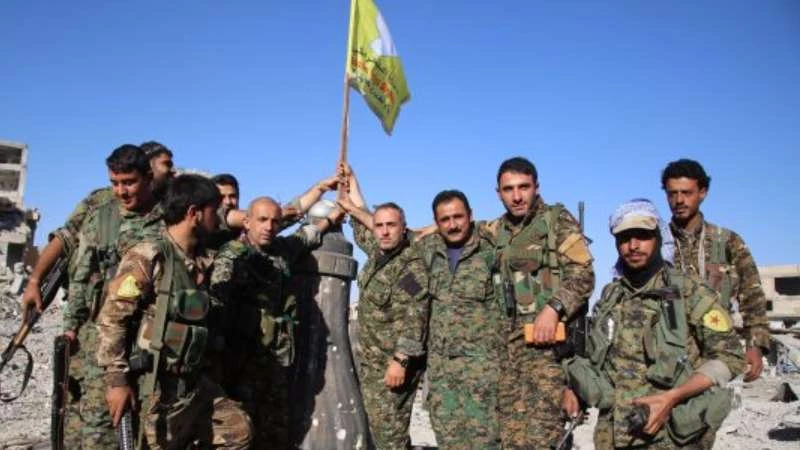 التحالف يؤكد استسلام 400 مقاتل من داعش في الرقة