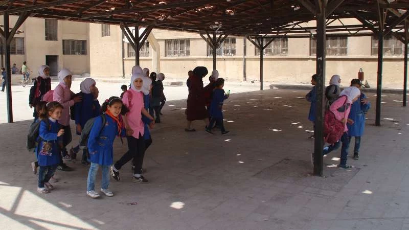  التعليم في جنوب دمشق.. تعقيدات وتحديات وظروف صعبة
