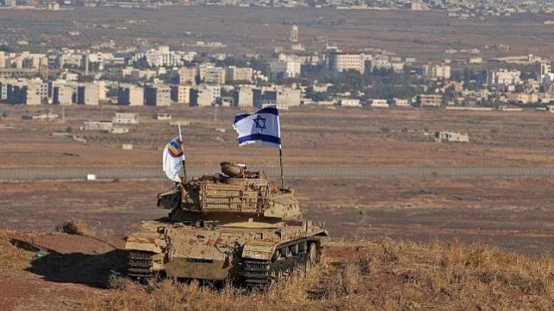 الجيش الإسرائيلي يستهدف موقعاً للنظام والأخير يرد بقذيفة في الجولان 