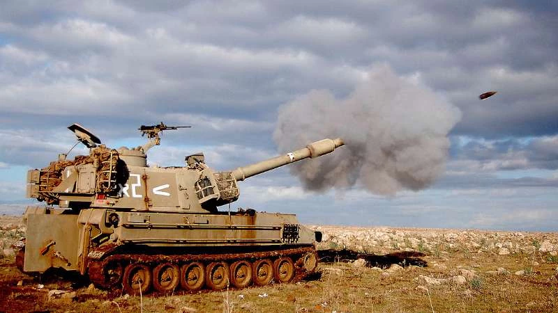 "إسرائيل" تدمّر 3 مدافع لميليشيا نظام الأسد شمال القنيطرة