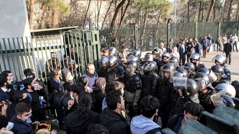 فوكس نيوز تنشر مذكرة مسربة عن اجتماع رفيع المستوى بإيران حول المظاهرات
