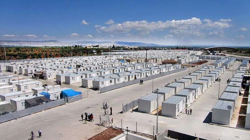 تركيا تدرس إجراء تغييرات على إدارة مخيمات اللاجئين السوريين