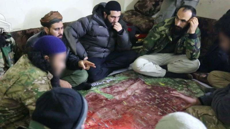 قيادات تحرير الشام تعقد "اجتماعاً طارئاً" (صور)