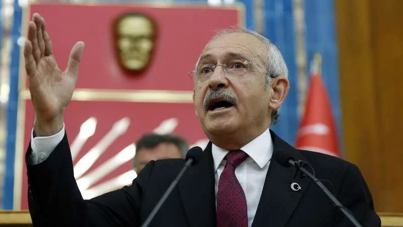 أكبر أحزاب المعارضة التركية يصعد مواقفه ويهدد بالانسحاب من البرلمان