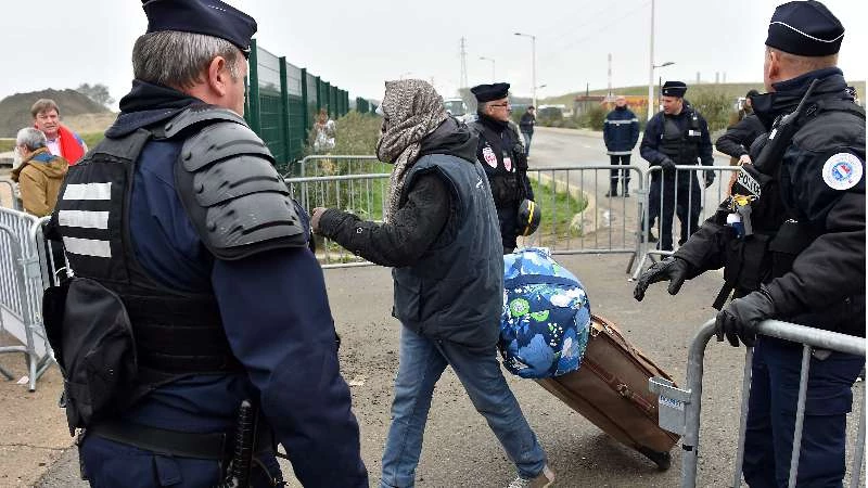فرنسا.. ارتفاع "تاريخي" لطلبات اللجوء وانخفاض بأعداد السوريين