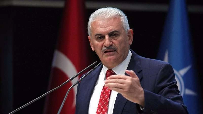 رئيس الوزراء التركي: لن نسمح بإقامة دولة افتراضية على حدودنا مع سوريا والعراق