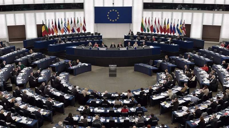 الاتحاد الأوروبي يمدد عقوباته على النظام.. ويضيف 3 وزراء إلى القائمة