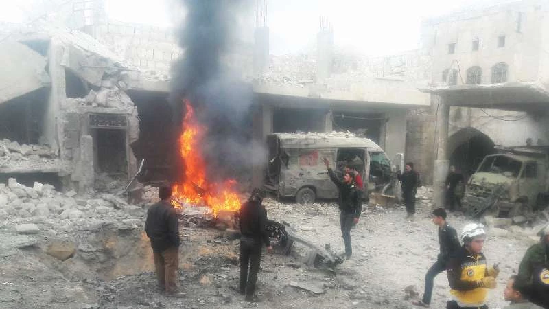 ضحايا مدنيون بقصف جوي للنظام على ريف إدلب (فيديو)