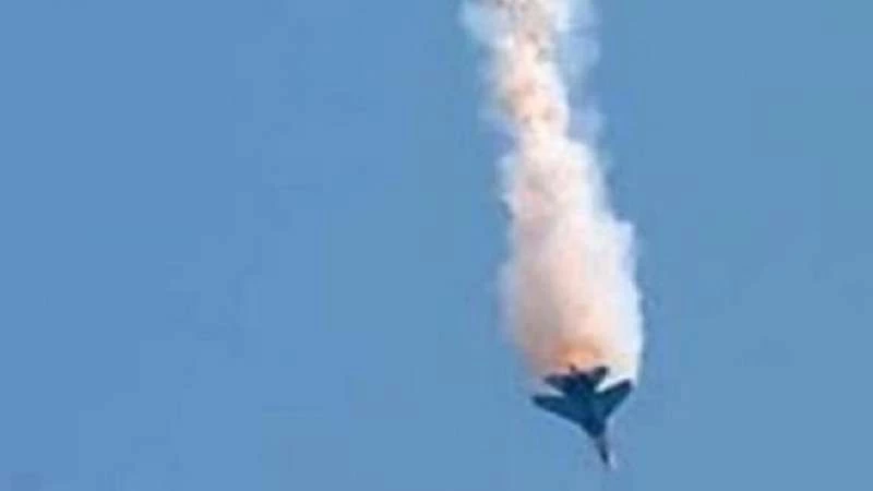إسقاط طائرة حربية للنظام في منطقة البادية السورية
