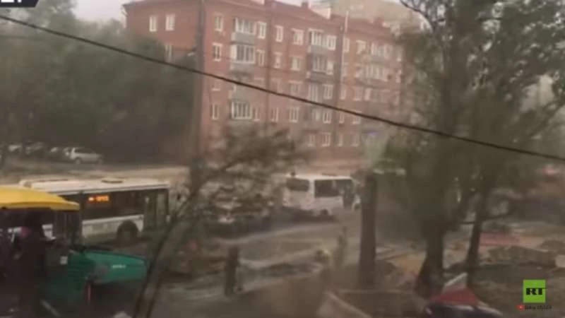  بالفيديو.. أعنف عاصفة تضرب روسيا منذ 100 عام 