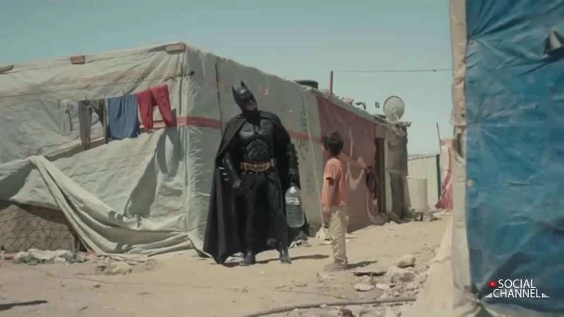 جائزة أفضل دعاية خيرية لفيديو عن صداقة باتمان مع طفل سوري