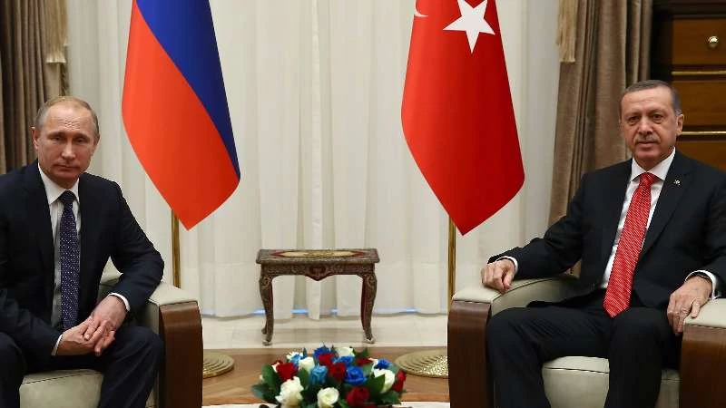 أردوغان وبوتين يؤكدان التزامهما باتفاقات "خفض التصعيد" بما في ذلك إدلب