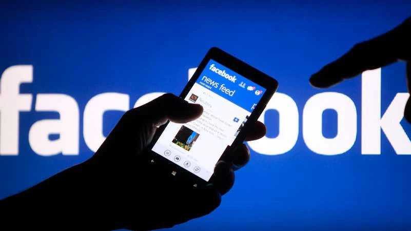 خسائر "فادحة" تلحق بشركة فيسبوك بعد التعديلات الأخيرة