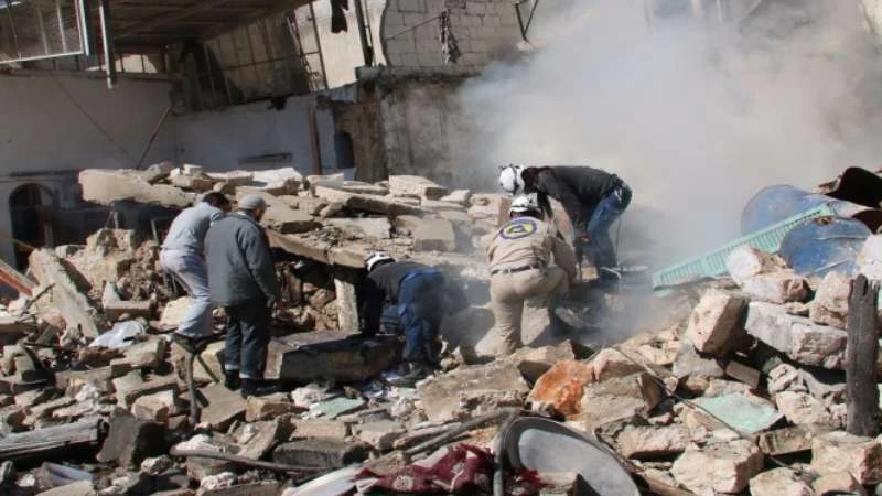 قصف عنيف يستهدف ريف حماة وروسيا ترتكب مجزرة في "أبو حواديد"