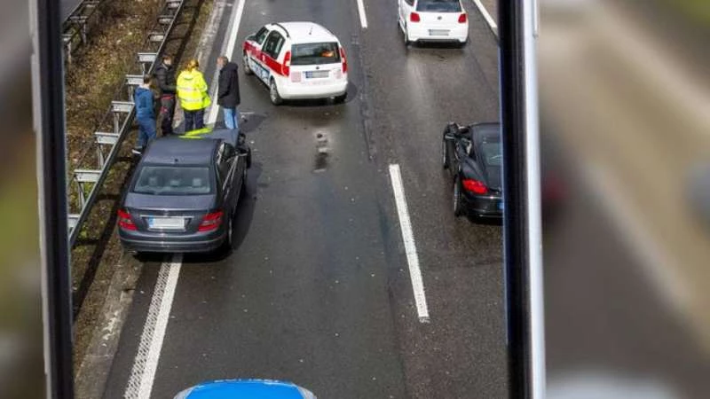 محكمة ألمانية تدين سائق شاحنة بسبب لقطات على هاتفه المتحرك