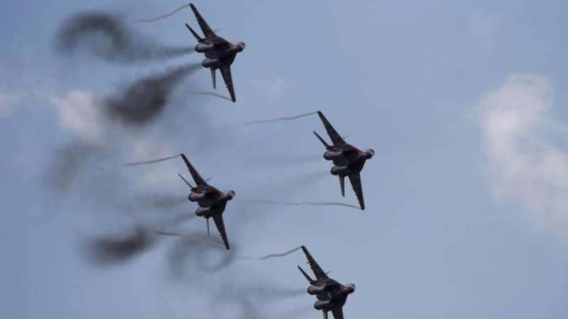 شاهد.. طيران الاحتلال الروسي يستهدف بلدة سنجار بالقنابل الحارقة