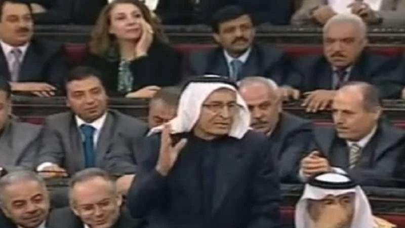 وفاة عضو في برلمان النظام نصّب بشار قائداً للعالم (فيديو)