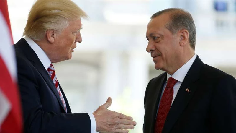 أردوغان وترامب يناقشان عملية "غصن الزيتون"