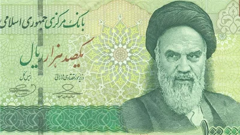 "التومان" الإيراني يهبط إلى أدنى مستوى في تاريخه