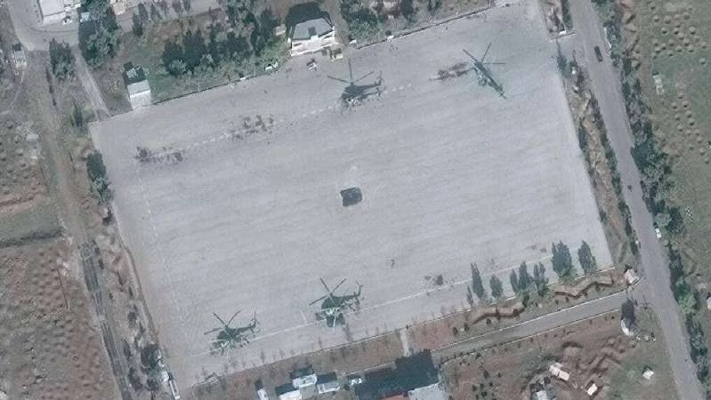 لأول مرة.. طائرات مسيرة تستهدف مدرسة المجنزرات في ريف حماة