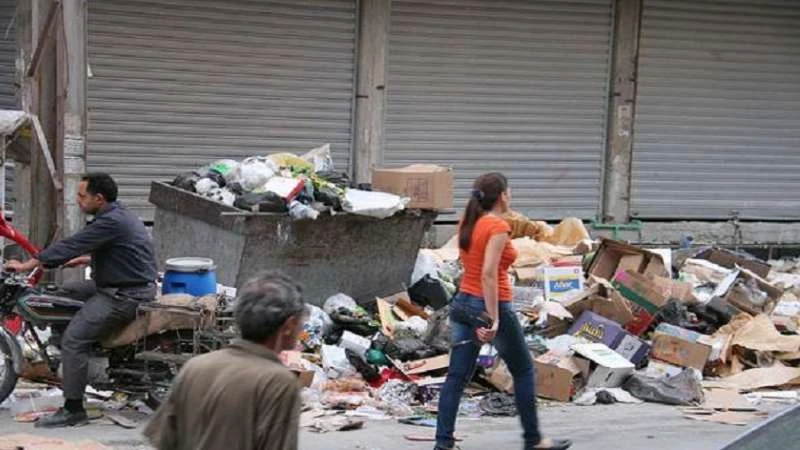 بعد تصريحات وليد المعلم عن "زبالة الجيران".. القمامة تخنق جرمانا بدمشق!