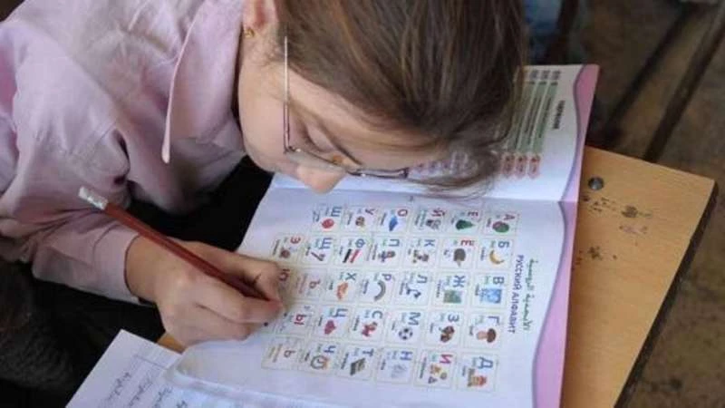 النظام يشتكي شح معلمي اللغة الروسية في سوريا!