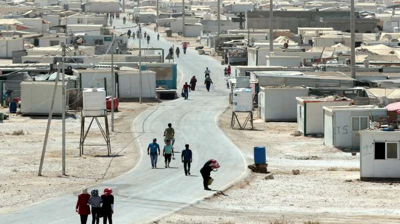 هل يُمهد قرار فصل مُدرسي الزعتري الطريق أمام إعادة اللاجئين من الأردن؟